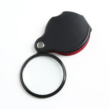 Load image into Gallery viewer, House of Marbles Adventurer&#39;s Pocket Magnifying Glass
