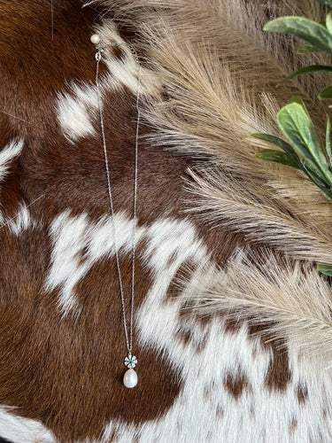 Emerald Flower & Pearl Necklace