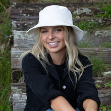 Load image into Gallery viewer, Benita Bucket - Ivory