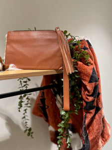 Bianca Small Clutch - 5 Tan