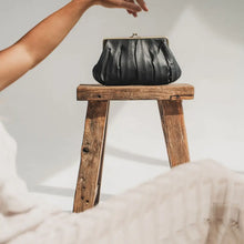 Load image into Gallery viewer, Hobo and Hutch - Bertie Clutch Noir