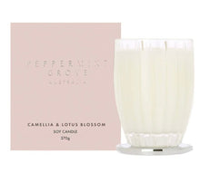 Load image into Gallery viewer, Camellia &amp; Lotus Blossom Soy Candle 370g
