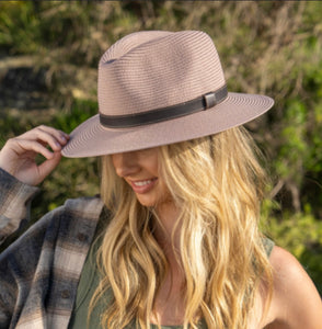 AP004 Stoney Creek - Taupe