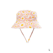 Load image into Gallery viewer, Out &amp; About Daisy Hat 54cm 3-6y L