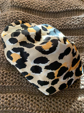 Load image into Gallery viewer, Leopard Print Scarf