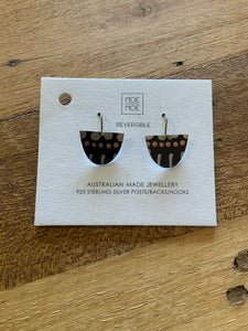 MOE MOE - Black and Gold Half moon earrings