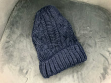 Load image into Gallery viewer, IVYS chunky knit beanie