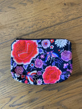 Load image into Gallery viewer, Anna Chandler Velvet Purse